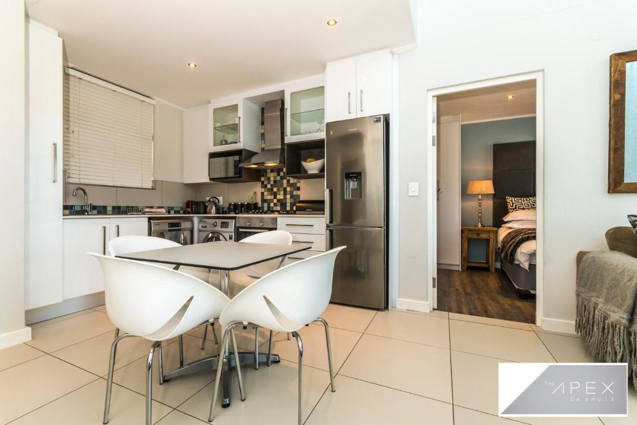 The Apex On Smuts Apartment Johannesburg Exterior photo