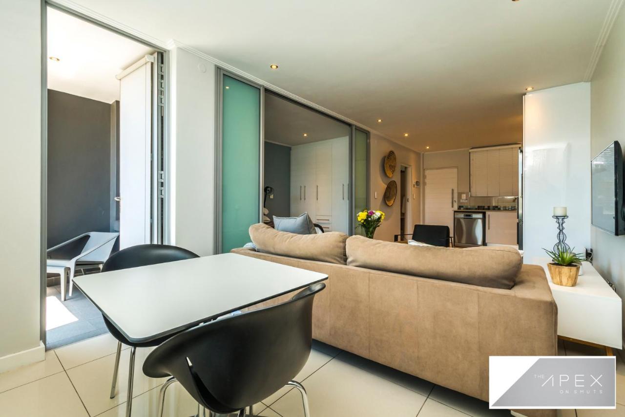 The Apex On Smuts Apartment Johannesburg Exterior photo
